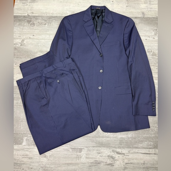 Hart Schaffner Marx Gold Trumpeter Navy Pinstripe Suit 44L